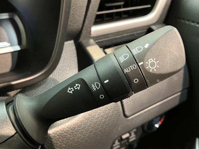 トールカスタムＧ　９型ディスプレイオーディオ　Ｂカメラ　クルコン衝突被害軽減ブレーキ　コーナーセンサー　９型ディスプレイオーディオ　フルセグ　Ｂｌｕｅｔｏｏｔｈ　ＵＳＢ　バックカメラ　両側電動スライドドア　電動パーキング　ＬＥＤ　レーダークルーズコントロール（滋賀県）の中古車