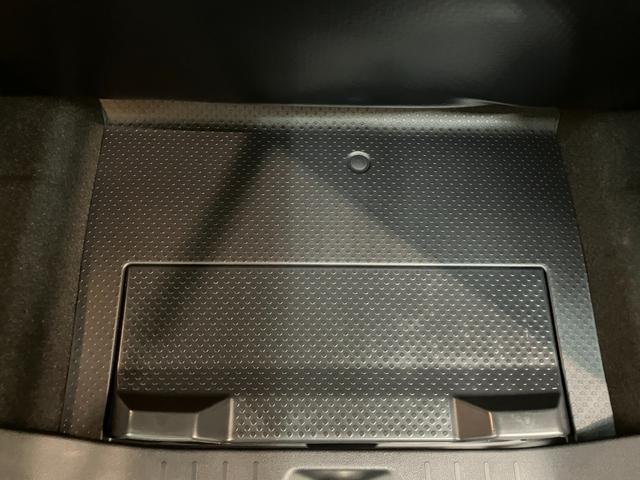 トールカスタムＧ　９型ディスプレイオーディオ　Ｂカメラ　クルコン衝突被害軽減ブレーキ　コーナーセンサー　９型ディスプレイオーディオ　フルセグ　Ｂｌｕｅｔｏｏｔｈ　ＵＳＢ　バックカメラ　両側電動スライドドア　電動パーキング　ＬＥＤ　レーダークルーズコントロール（滋賀県）の中古車