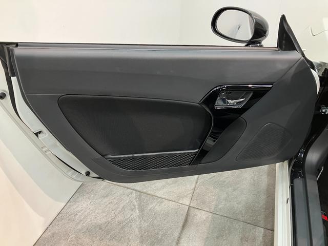 コペンGRスポーツ フルセグナビ バックカメラ ドラレコGR専用サスペンション フルセグナビ DVD再生 Bluetooth USB ドラレコ ETC MOMO製ハンドル レカロシート BBS製アルミホイール シートヒーター LED オートライト(滋賀県)の中古車