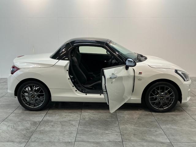 コペンＧＲスポーツ　ナビ　バックカメラ　ＬＥＤ　ＨＫＳマフラーＧＲ専用サスペンション　ワンセグナビ　Ｂｌｕｅｔｏｏｔｈ　ＥＴＣ　ＭＯＭＯ製ハンドル　レカロシート　ＢＢＳ製アルミホイール　ＨＫＳマフラー　シートヒーター　ＬＥＤ　パドルシフト　スマートキー（滋賀県）の中古車