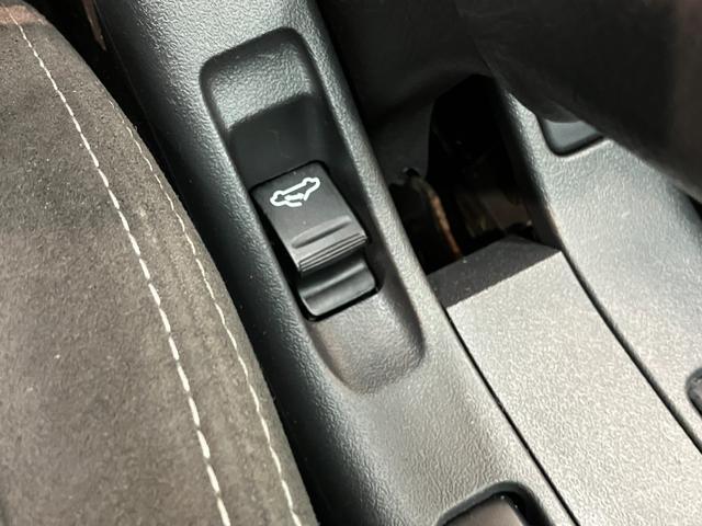 コペンＧＲスポーツ　ナビ　バックカメラ　ＬＥＤ　ＨＫＳマフラーＧＲ専用サスペンション　ワンセグナビ　Ｂｌｕｅｔｏｏｔｈ　ＥＴＣ　ＭＯＭＯ製ハンドル　レカロシート　ＢＢＳ製アルミホイール　ＨＫＳマフラー　シートヒーター　ＬＥＤ　パドルシフト　スマートキー（滋賀県）の中古車