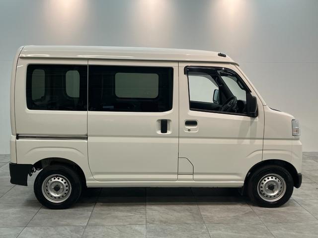 ハイゼットカーゴＤＸ　４ＷＤ　コーナーセンサー　ドラレコ　キーレスエントリー衝突被害軽減ブレーキ　スマアシ　コーナーセンサー　前席パワーウインドウ　ＡＭ／ＦＭステレオ　両側スライドドア　パートタイム４ＷＤ　オートライト　マニュアルレベリング　ドラレコ（滋賀県）の中古車