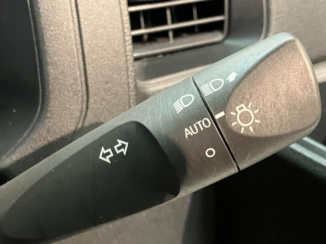 ハイゼットカーゴＤＸ　４ＷＤ　コーナーセンサー　ドラレコ　キーレスエントリー衝突被害軽減ブレーキ　スマアシ　コーナーセンサー　前席パワーウインドウ　ＡＭ／ＦＭステレオ　両側スライドドア　パートタイム４ＷＤ　オートライト　マニュアルレベリング　ドラレコ（滋賀県）の中古車