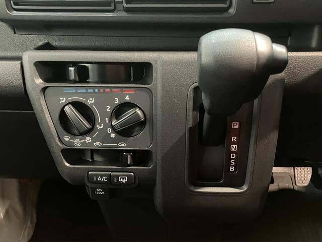 ハイゼットカーゴＤＸ　４ＷＤ　コーナーセンサー　ドラレコ　キーレスエントリー衝突被害軽減ブレーキ　スマアシ　コーナーセンサー　前席パワーウインドウ　ＡＭ／ＦＭステレオ　両側スライドドア　パートタイム４ＷＤ　オートライト　マニュアルレベリング　ドラレコ（滋賀県）の中古車