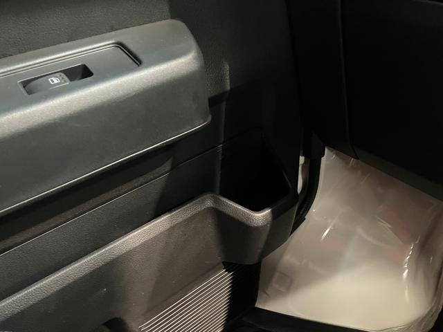 ハイゼットカーゴＤＸ　４ＷＤ　コーナーセンサー　ドラレコ　キーレスエントリー衝突被害軽減ブレーキ　スマアシ　コーナーセンサー　前席パワーウインドウ　ＡＭ／ＦＭステレオ　両側スライドドア　パートタイム４ＷＤ　オートライト　マニュアルレベリング　ドラレコ（滋賀県）の中古車