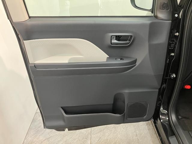 タントＸ　コーナーセンサー　シートヒーター　ＬＥＤ　届出済未使用車衝突被害軽減ブレーキ　コーナーセンサー　バックカメラ（ナビ装着時用）　左側電動スライドドア　前席シートヒーター　電動パーキングブレーキ　ＬＥＤ　オートライト　オートエアコン　スマートキー　エコアイドル（滋賀県）の中古車