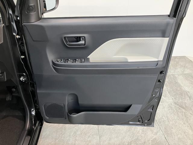 タントＸ　コーナーセンサー　シートヒーター　ＬＥＤ　届出済未使用車衝突被害軽減ブレーキ　コーナーセンサー　バックカメラ（ナビ装着時用）　左側電動スライドドア　前席シートヒーター　電動パーキングブレーキ　ＬＥＤ　オートライト　オートエアコン　スマートキー　エコアイドル（滋賀県）の中古車