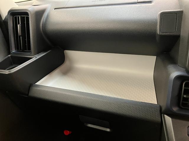 タントＸ　コーナーセンサー　シートヒーター　ＬＥＤ　届出済未使用車衝突被害軽減ブレーキ　コーナーセンサー　バックカメラ（ナビ装着時用）　左側電動スライドドア　前席シートヒーター　電動パーキングブレーキ　ＬＥＤ　オートライト　オートエアコン　スマートキー　エコアイドル（滋賀県）の中古車