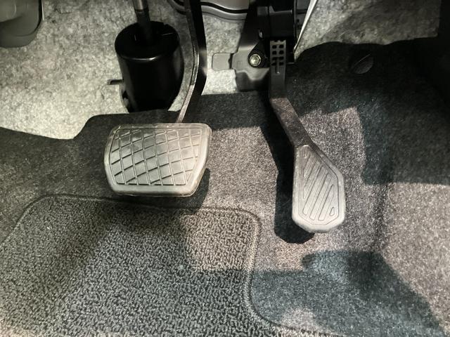 ムーヴキャンバスストライプスＧ　９型ディスプレイオーディオ　レーダークルコン衝突被害軽減ブレーキ　コーナーセンサー　９型ディスプレイオーディオ　フルセグ　Ｂｌｕｅｔｏｏｔｈ　ＵＳＢ　パノラマカメラ　両側電動スライドドア　前席シートヒーター　ＬＥＤ　レーダークルーズコントロール（滋賀県）の中古車