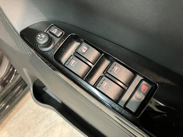 タントカスタムＲＳ　ＳＡ　８型ナビ　後席モニター　バックカメラ衝突被害軽減ブレーキ　ターボ　８型フルセグナビ　Ｂｌｕｅｔｏｏｔｈ　ＤＶＤ再生　ＵＳＢ　バックカメラ　フリップダウンモニター　ＥＴＣ　両側電動スライドドア　ＬＥＤ　スマートキー　エコアイドル（滋賀県）の中古車