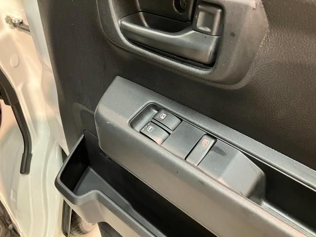 ハイゼットカーゴＤＸ　４ＷＤ　ドラレコ　キーレス　前席パワーウインドウ衝突被害軽減ブレーキ　スマアシ　コーナーセンサー　キーレス　前席パワーウインドウ　ＡＭ／ＦＭステレオ　ドラレコ　両側スライドドア　パートタイム４ＷＤ（滋賀県）の中古車