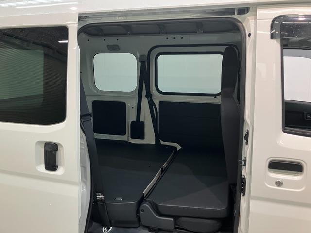 ハイゼットカーゴＤＸ　４ＷＤ　ドラレコ　キーレス　前席パワーウインドウ衝突被害軽減ブレーキ　スマアシ　コーナーセンサー　キーレス　前席パワーウインドウ　ＡＭ／ＦＭステレオ　ドラレコ　両側スライドドア　パートタイム４ＷＤ（滋賀県）の中古車