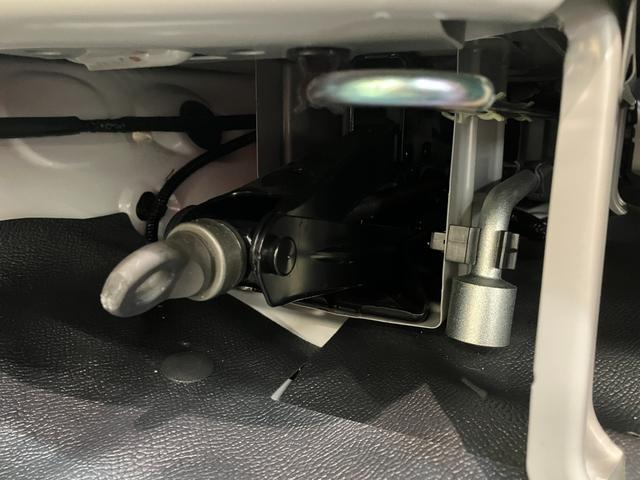 ハイゼットカーゴＤＸ　４ＷＤ　ドラレコ　キーレス　前席パワーウインドウ衝突被害軽減ブレーキ　スマアシ　コーナーセンサー　キーレス　前席パワーウインドウ　ＡＭ／ＦＭステレオ　ドラレコ　両側スライドドア　パートタイム４ＷＤ（滋賀県）の中古車