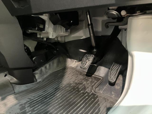 ハイゼットカーゴＤＸ　４ＷＤ　ドラレコ　キーレス　前席パワーウインドウ衝突被害軽減ブレーキ　スマアシ　コーナーセンサー　キーレス　前席パワーウインドウ　ＡＭ／ＦＭステレオ　ドラレコ　両側スライドドア　パートタイム４ＷＤ（滋賀県）の中古車