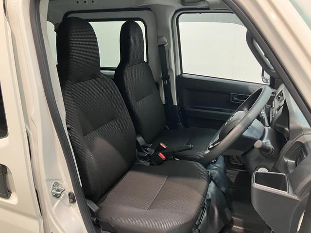 ハイゼットカーゴDX 4WD コーナーセンサー キーレスエントリー衝突被害軽減ブレーキ スマアシ コーナーセンサー 前席パワーウインドウ AM/FMステレオ 両側スライドドア パートタイム4WD オートライト マニュアルレベリング(滋賀県)の中古車