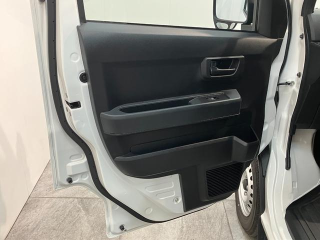 ハイゼットカーゴDX 4WD コーナーセンサー キーレスエントリー衝突被害軽減ブレーキ スマアシ コーナーセンサー 前席パワーウインドウ AM/FMステレオ 両側スライドドア パートタイム4WD オートライト マニュアルレベリング(滋賀県)の中古車