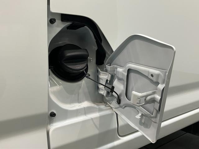 ハイゼットカーゴDX 4WD コーナーセンサー キーレスエントリー衝突被害軽減ブレーキ スマアシ コーナーセンサー 前席パワーウインドウ AM/FMステレオ 両側スライドドア パートタイム4WD オートライト マニュアルレベリング(滋賀県)の中古車