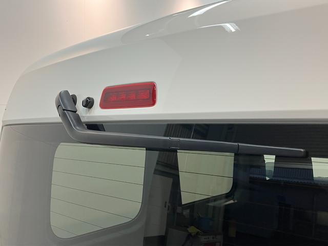 ハイゼットカーゴDX 4WD コーナーセンサー キーレスエントリー衝突被害軽減ブレーキ スマアシ コーナーセンサー 前席パワーウインドウ AM/FMステレオ 両側スライドドア パートタイム4WD オートライト マニュアルレベリング(滋賀県)の中古車