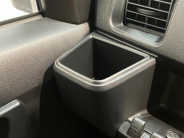 ハイゼットカーゴDX 4WD コーナーセンサー キーレスエントリー衝突被害軽減ブレーキ スマアシ コーナーセンサー 前席パワーウインドウ AM/FMステレオ 両側スライドドア パートタイム4WD オートライト マニュアルレベリング(滋賀県)の中古車