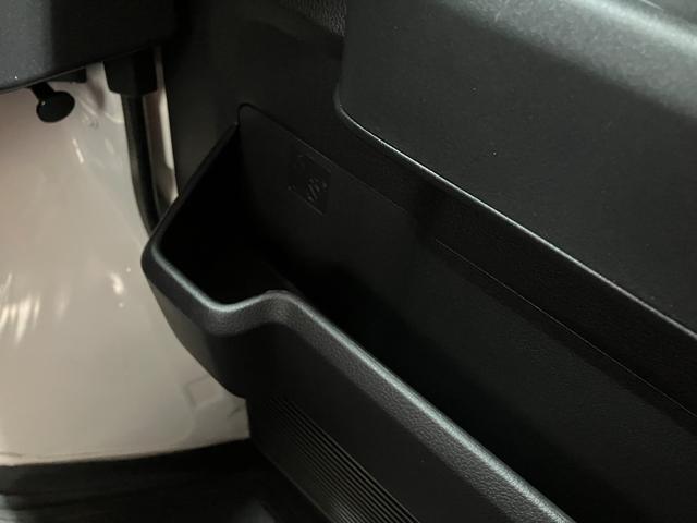 ハイゼットカーゴDX 4WD コーナーセンサー キーレスエントリー衝突被害軽減ブレーキ スマアシ コーナーセンサー 前席パワーウインドウ AM/FMステレオ 両側スライドドア パートタイム4WD オートライト マニュアルレベリング(滋賀県)の中古車