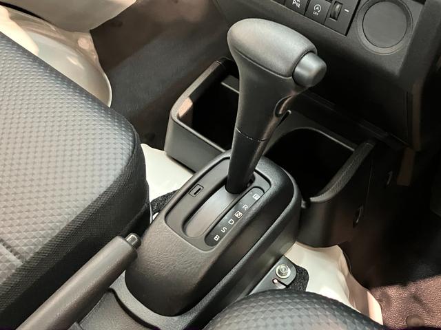 ハイゼットトラックスタンダード 4WD コーナーセンサー 届出済未使用車衝突被害軽減ブレーキ コーナーセンサー パートタイム4WD AM/FMラジオ マニュアルエアコン マニュアルレベリング オートライト(滋賀県)の中古車