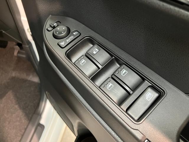 タントカスタムＲＳ　９型ディスプレイオーディオ　届出済未使用車衝突被害軽減ブレーキ　コーナーセンサー　９型ディスプレイオーディオ　フルセグ　Ｂｌｕｅｔｏｏｔｈ　ＵＳＢ　バックカメラ　両側電動スライドドア　前席シートヒーター　ＬＥＤ　スマートキー　電動パーキング（滋賀県）の中古車