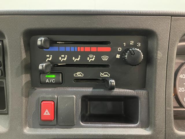 サンバートラックTB 5MT 4WD エアコン 荷台作業灯 車検整備付5MT パートタイム4WD AM/FMラジオ マニュアルエアコン マニュアルレベリング 荷台作業灯(滋賀県)の中古車