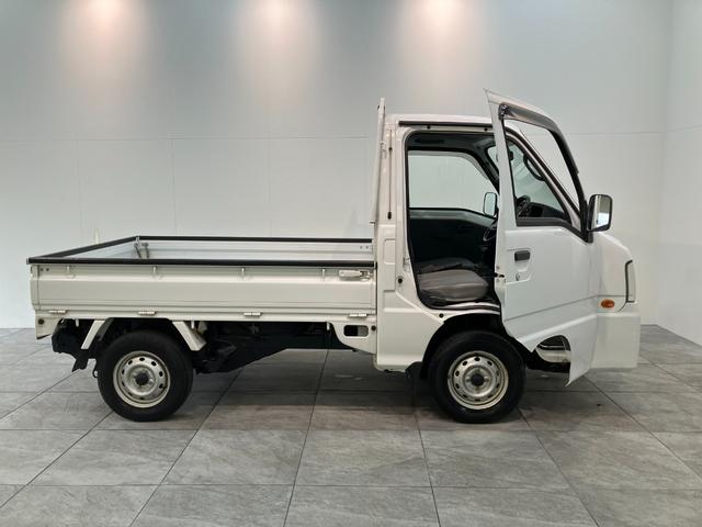 サンバートラックTB 5MT 4WD エアコン 荷台作業灯 車検整備付5MT パートタイム4WD AM/FMラジオ マニュアルエアコン マニュアルレベリング 荷台作業灯(滋賀県)の中古車