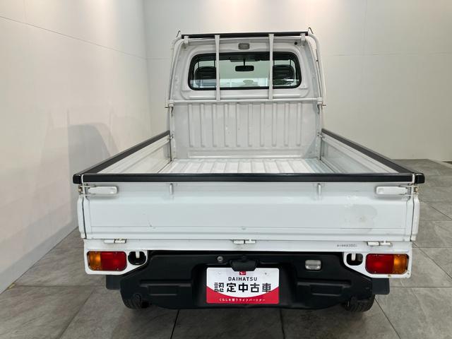 サンバートラックTB 5MT 4WD エアコン 荷台作業灯 車検整備付5MT パートタイム4WD AM/FMラジオ マニュアルエアコン マニュアルレベリング 荷台作業灯(滋賀県)の中古車