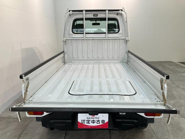 サンバートラックTB 5MT 4WD エアコン 荷台作業灯 車検整備付5MT パートタイム4WD AM/FMラジオ マニュアルエアコン マニュアルレベリング 荷台作業灯(滋賀県)の中古車