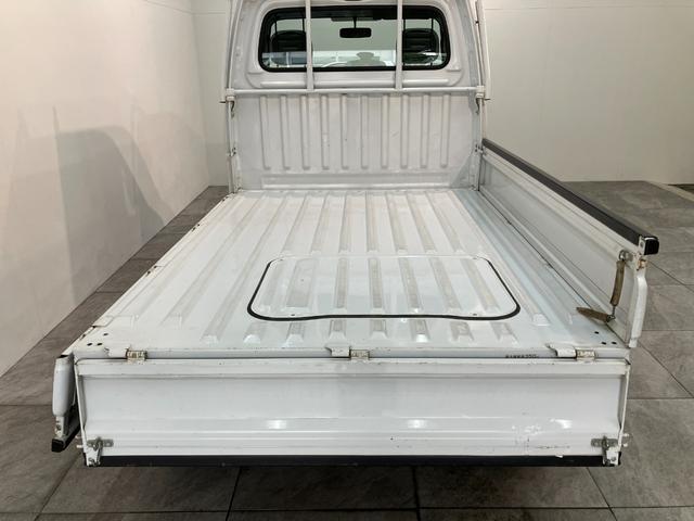 サンバートラックTB 5MT 4WD エアコン 荷台作業灯 車検整備付5MT パートタイム4WD AM/FMラジオ マニュアルエアコン マニュアルレベリング 荷台作業灯(滋賀県)の中古車