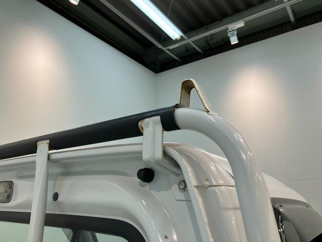 サンバートラックTB 5MT 4WD エアコン 荷台作業灯 車検整備付5MT パートタイム4WD AM/FMラジオ マニュアルエアコン マニュアルレベリング 荷台作業灯(滋賀県)の中古車