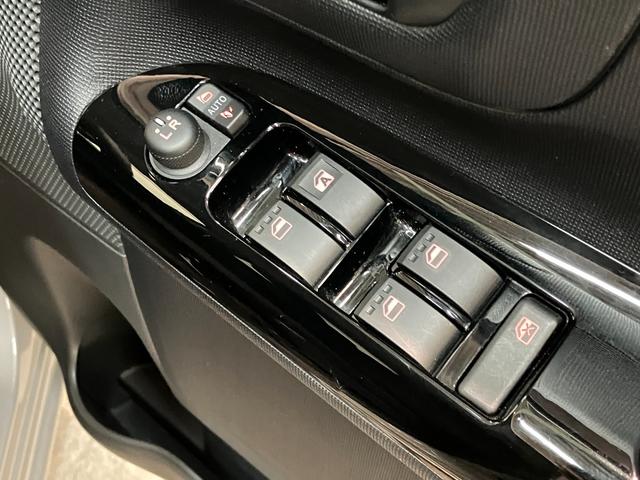 ムーヴキャンバスGブラックインテリアリミテッドSA3 8型ナビ Pカメラ衝突被害軽減ブレーキ 8型フルセグナビ パノラマカメラ DVD再生 Bluetooth USB ドラレコ ETC 両側電動スライドドア LEDヘッドライト オートライト オートエアコン エコアイドル(滋賀県)の中古車