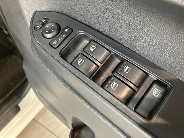 タントスローパーX フルセグナビ バックカメラ 前席シートヒーター車いす乗降車 衝突被害軽減ブレーキ コーナーセンサー フルセグナビ Bluetooth DVD再生 USB バックカメラ 左側電動スライドドア 前席シートヒーター LEDスマートキー エコアイドル(滋賀県)の中古車