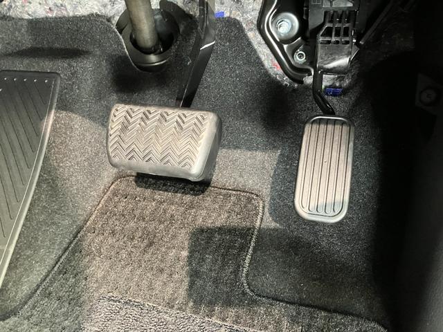 ノアハイブリッドS−Z 10.5型ナビ パノラマカメラ ドラレコTSS 10.5型フルセグナビ パノラマカメラ 前後ドラレコ DVD Bluetooth USB ETC レーダークルーズコントロール 駐車支援システム シートヒーター 両側電動スライドドア(滋賀県)の中古車