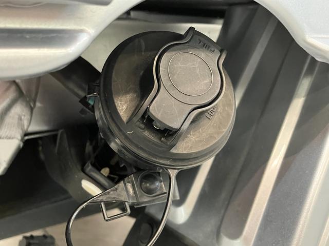 ハイゼットトラックスタンダード 5MT 4WD コーナーセンサー オートライト衝突被害軽減ブレーキ コーナーセンサー パートタイム4WD AM/FMラジオ マニュアルエアコン マニュアルレベリング オートライト 5速マニュアルミッション車(滋賀県)の中古車