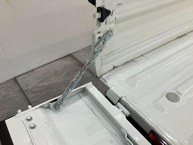 ハイゼットトラックエクストラ 4WD CVT デフロック ドラレコ 荷台作業灯衝突被害軽減ブレーキ コーナーセンサー パートタイム4WD AM/FMラジオ ドラレコ デフロック スマートキー パワーウインドウ オートライト マニュアルエアコン 荷台作業灯 4枚リーフスプリング(滋賀県)の中古車