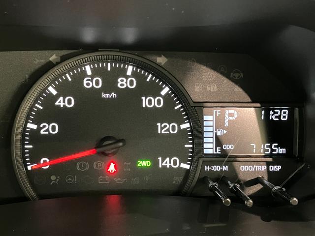 ハイゼットトラックスタンダード　４ＷＤ　ＣＶＴ　コーナーセンサー　オートライト衝突被害軽減ブレーキ　コーナーセンサー　パートタイム４ＷＤ　ＡＭ／ＦＭラジオ　マニュアルエアコン　マニュアルレベリング　オートライト（滋賀県）の中古車