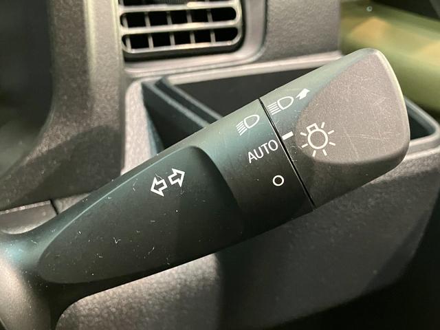 ハイゼットトラックスタンダード　４ＷＤ　ＣＶＴ　コーナーセンサー　オートライト衝突被害軽減ブレーキ　コーナーセンサー　パートタイム４ＷＤ　ＡＭ／ＦＭラジオ　マニュアルエアコン　マニュアルレベリング　オートライト（滋賀県）の中古車