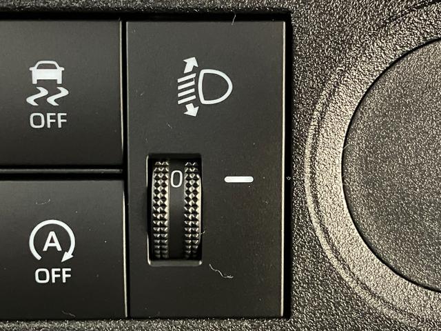 ハイゼットトラックスタンダード　４ＷＤ　ＣＶＴ　コーナーセンサー　オートライト衝突被害軽減ブレーキ　コーナーセンサー　パートタイム４ＷＤ　ＡＭ／ＦＭラジオ　マニュアルエアコン　マニュアルレベリング　オートライト（滋賀県）の中古車