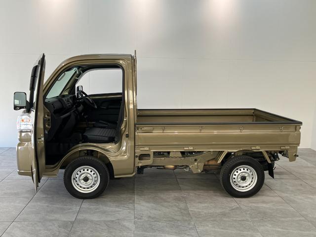 ハイゼットトラックスタンダード　４ＷＤ　ＣＶＴ　コーナーセンサー　オートライト衝突被害軽減ブレーキ　コーナーセンサー　パートタイム４ＷＤ　ＡＭ／ＦＭラジオ　マニュアルエアコン　マニュアルレベリング　オートライト（滋賀県）の中古車