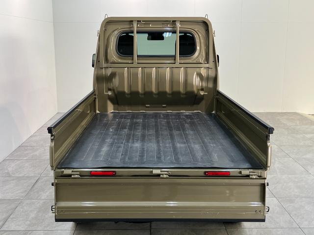 ハイゼットトラックスタンダード　４ＷＤ　ＣＶＴ　コーナーセンサー　オートライト衝突被害軽減ブレーキ　コーナーセンサー　パートタイム４ＷＤ　ＡＭ／ＦＭラジオ　マニュアルエアコン　マニュアルレベリング　オートライト（滋賀県）の中古車