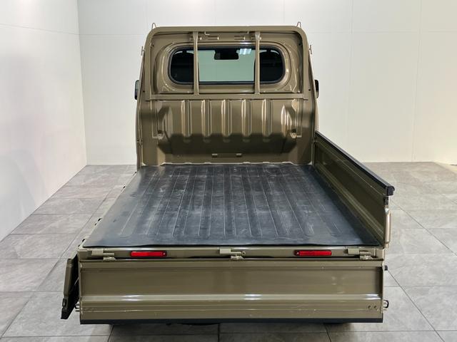 ハイゼットトラックスタンダード　４ＷＤ　ＣＶＴ　コーナーセンサー　オートライト衝突被害軽減ブレーキ　コーナーセンサー　パートタイム４ＷＤ　ＡＭ／ＦＭラジオ　マニュアルエアコン　マニュアルレベリング　オートライト（滋賀県）の中古車