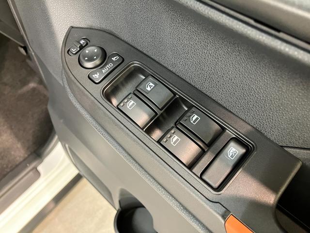 タントファンクロス　９型ディスプレイオーディオ　届出済未使用車衝突被害軽減ブレーキ　コーナーセンサー　９型ディスプレイオーディオ　フルセグ　Ｂｌｕｅｔｏｏｔｈ　ＵＳＢ　バックカメラ　両側電動スライドドア　前席シートヒーター　ＬＥＤ　スマートキー　エコアイドル（滋賀県）の中古車