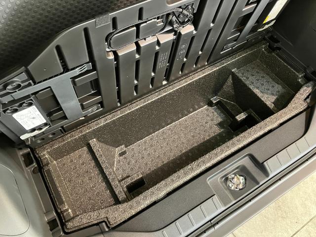 タントファンクロス　９型ディスプレイオーディオ　届出済未使用車衝突被害軽減ブレーキ　コーナーセンサー　９型ディスプレイオーディオ　フルセグ　Ｂｌｕｅｔｏｏｔｈ　ＵＳＢ　バックカメラ　両側電動スライドドア　前席シートヒーター　ＬＥＤ　スマートキー　エコアイドル（滋賀県）の中古車