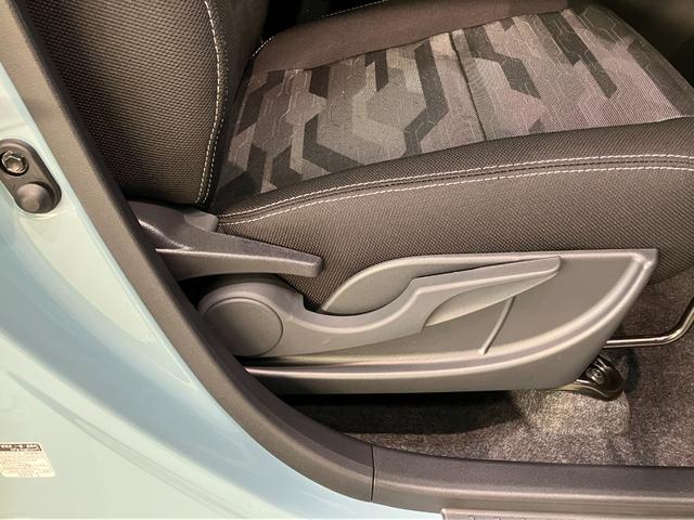 タフトＧダーククロムベンチャー　届出済未使用車　９Ｄ．Ａ　Ｂカメラ衝突被害軽減ブレーキ　コーナーセンサー　９型ディスプレイオーディオ　フルセグ　バックカメラ　Ｂｌｕｅｔｏｏｔｈ　ＵＳＢ　前席シートヒーター　電動パーキング　ＬＥＤ　レーダークルコン　オートエアコン（滋賀県）の中古車