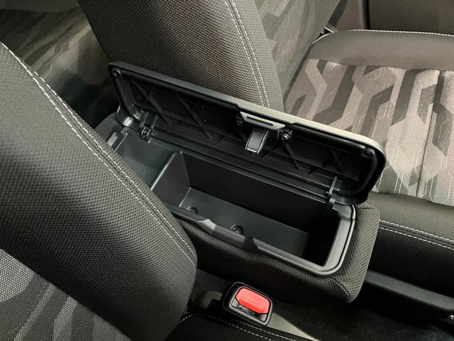 タフトＧダーククロムベンチャー　届出済未使用車　９Ｄ．Ａ　Ｂカメラ衝突被害軽減ブレーキ　コーナーセンサー　９型ディスプレイオーディオ　フルセグ　バックカメラ　Ｂｌｕｅｔｏｏｔｈ　ＵＳＢ　前席シートヒーター　電動パーキング　ＬＥＤ　レーダークルコン　オートエアコン（滋賀県）の中古車