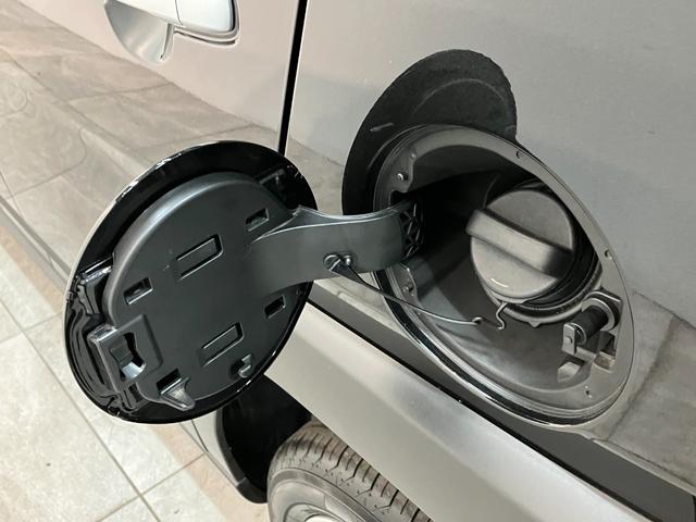 タフトＧ　レーダークルーズコントロール　届出済未使用車衝突被害軽減ブレーキ　コーナーセンサー　バックカメラ（ナビ装着時用）　前席シートヒーター　電動パーキング　スカイフィールトップ　ＬＥＤ　オートライト　オートエアコン　スマートキー　エコアイドル（滋賀県）の中古車