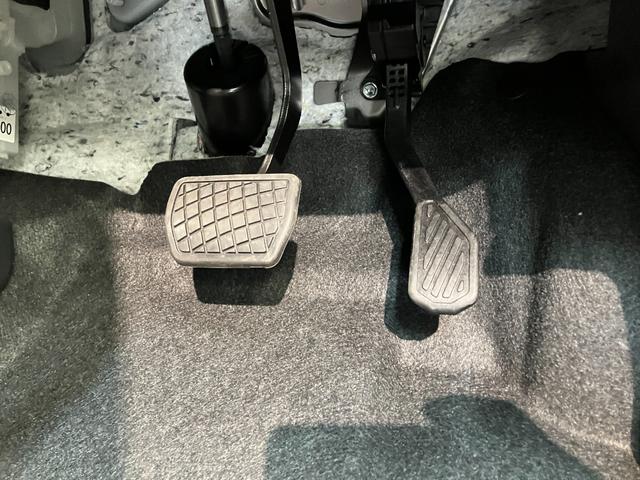 タントカスタムX 9型ディスプレイオーディオ 届出済未使用車衝突被害軽減ブレーキ コーナーセンサー 9型ディスプレイオーディオ フルセグ Bluetooth USB バックカメラ 両側電動スライドドア 前席シートヒーター LED スマートキー エコアイドル(滋賀県)の中古車