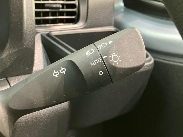 ハイゼットトラックスタンダード 5MT 4WD コーナーセンサー オートライト衝突被害軽減ブレーキ コーナーセンサー パートタイム4WD AM/FMラジオ マニュアルエアコン マニュアルレベリング オートライト(滋賀県)の中古車